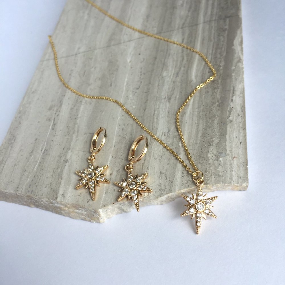 CZ stone Gold Starburst huggie Earrings - Picture 6 of 7
